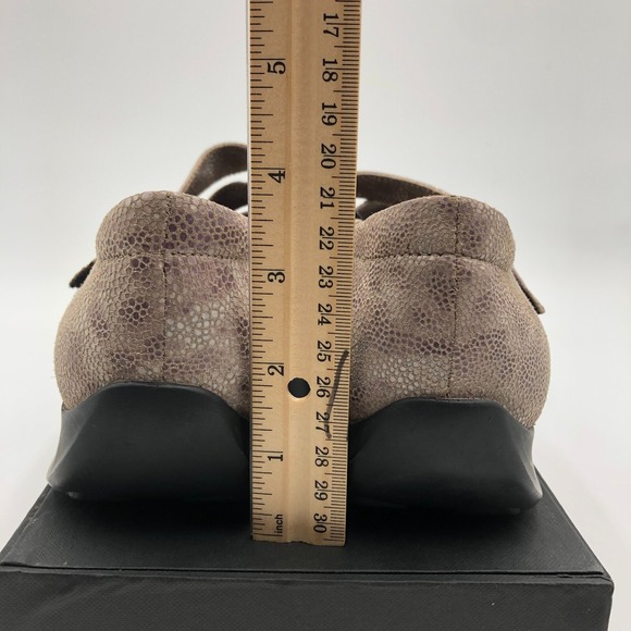 Wolky 9.5-10.5 Beige Snake Embossed Leather CrissCross Comfort Mary Janes Shoes - Picture 7 of 11